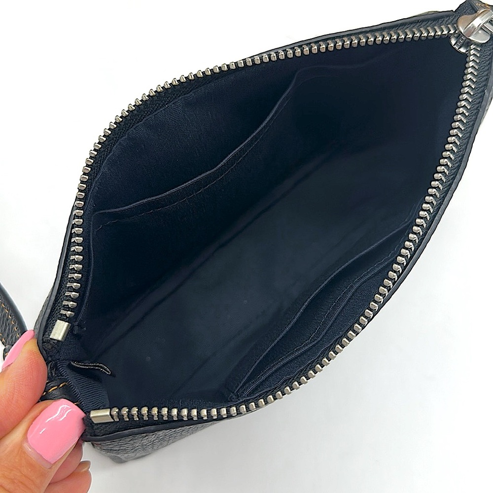 Coach Nolita 19 With Happy Dog cc914 NWT - Picture 11 of 16